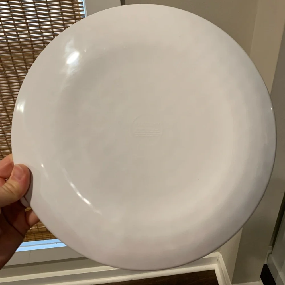 The Farmhouse by Rachel Ashwell: Melamine Floral Dinner Plates - Set of 8 - Picture 4 of 4